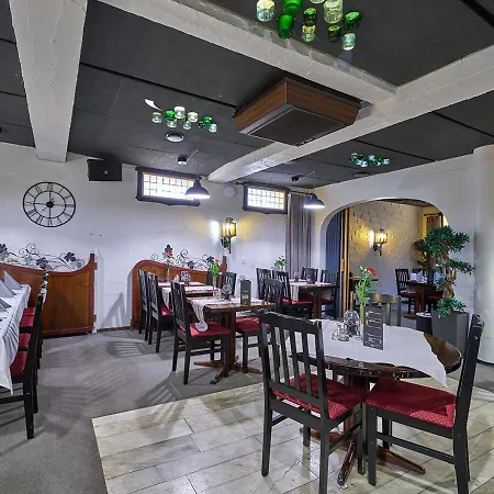 فندق Hotelli-ravintola 3*