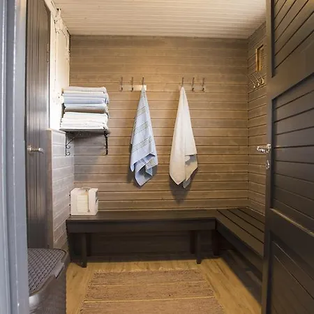 فندق Hotelli-ravintola 3*